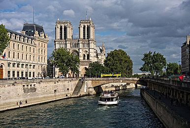 《天外世界：太空人之选》版公布 登陆PC＆PS5＆Xbox Series